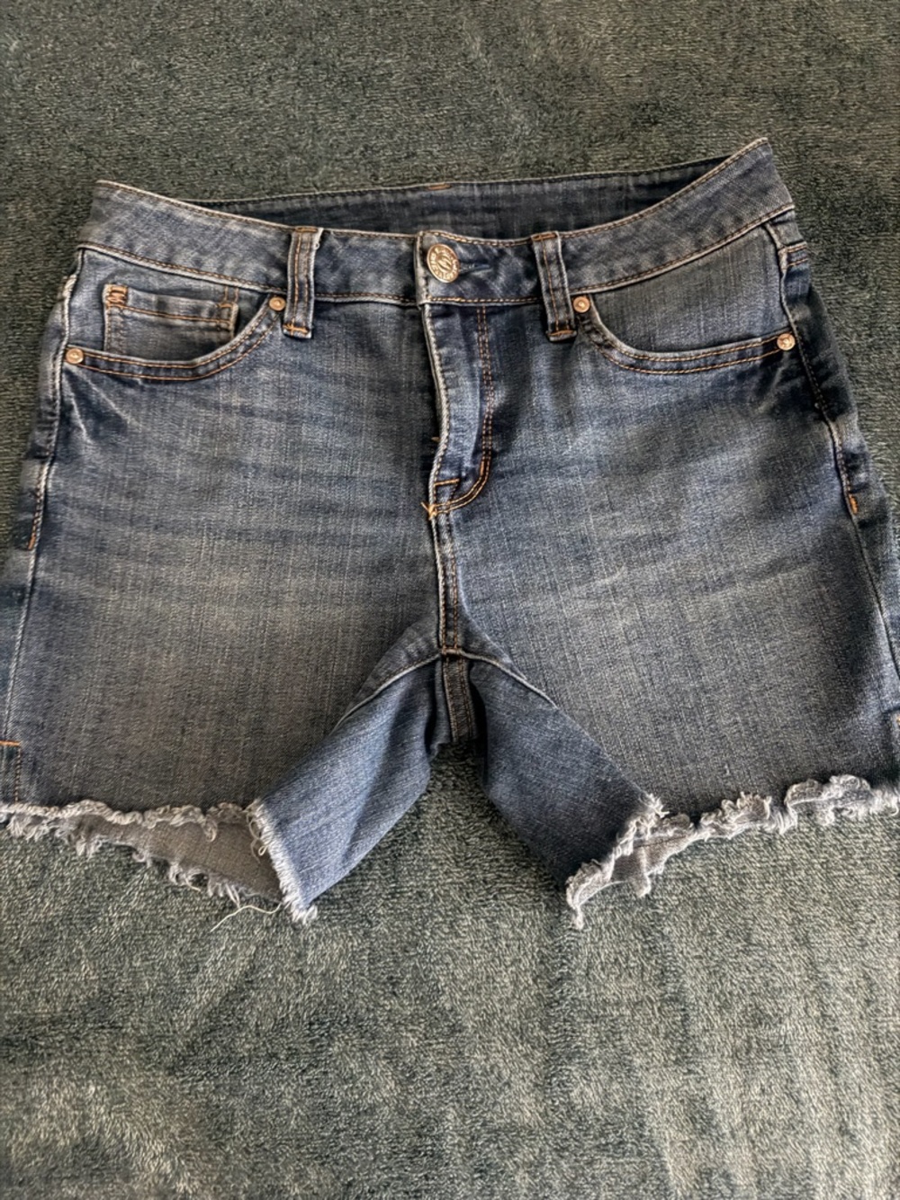 Seven7 weekend Jean shorts